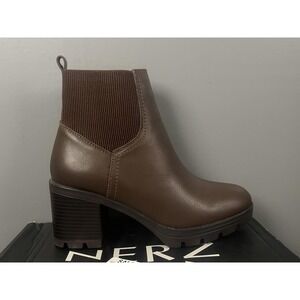 Naturalizer Verney Boots Womens Size 6 Brown Leather Ankle Block Heel Booties